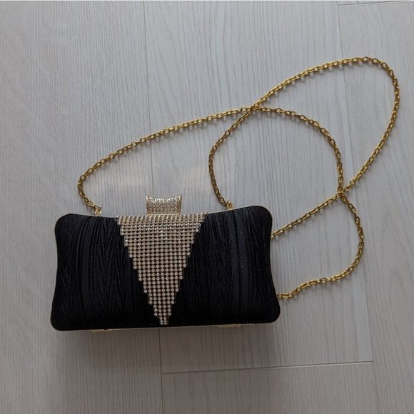 Evening Top Clasped Clutch With Chain - Picture 7 of 7